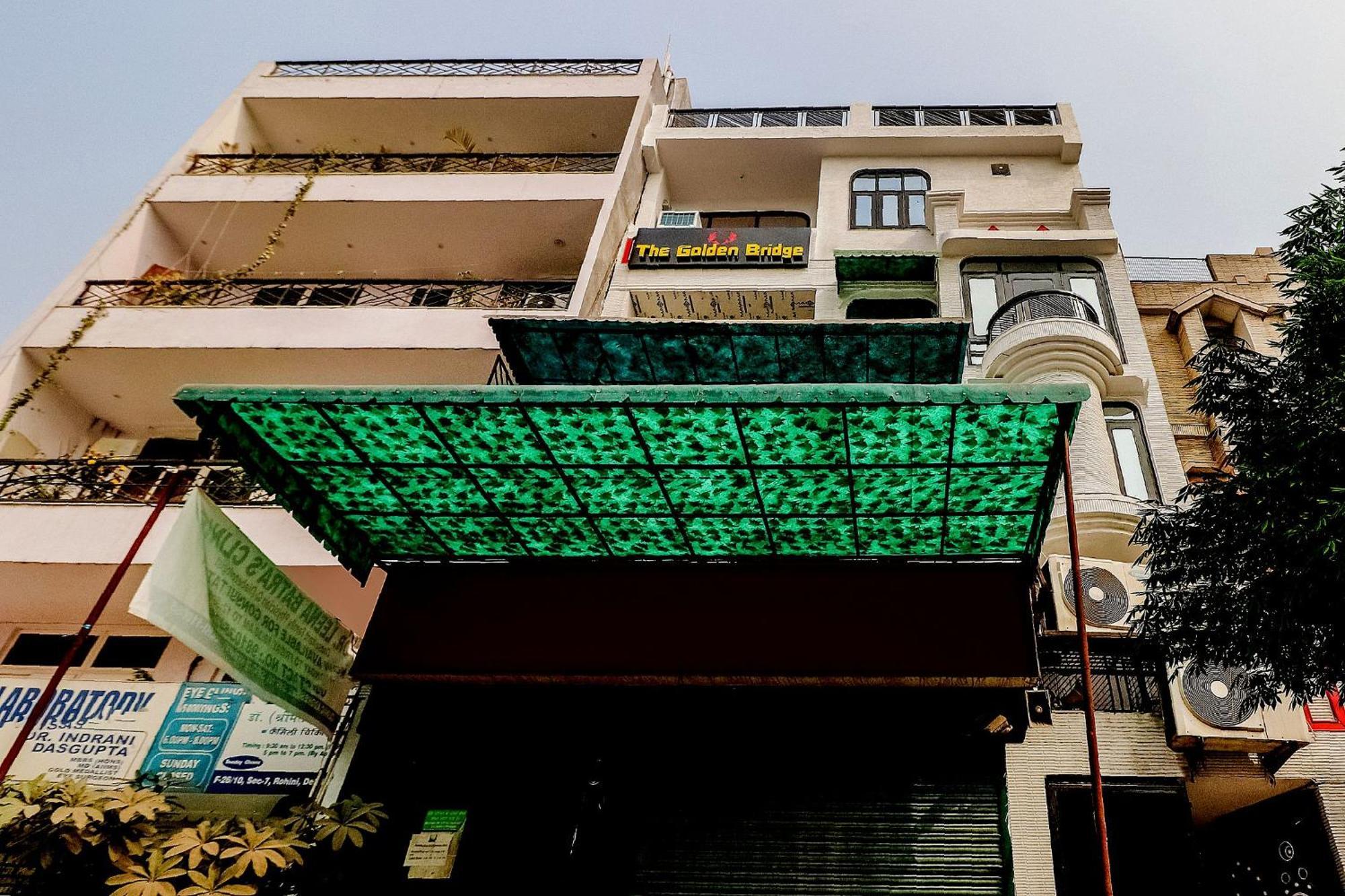 Golden Bridge Hotel New Delhi Buitenkant foto